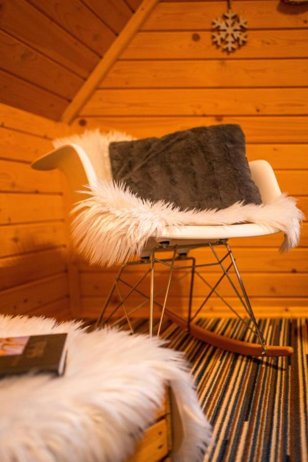 Domki Widokowe Wooden Luxury Chalet & Jacuzzi Зомб Екстериор снимка