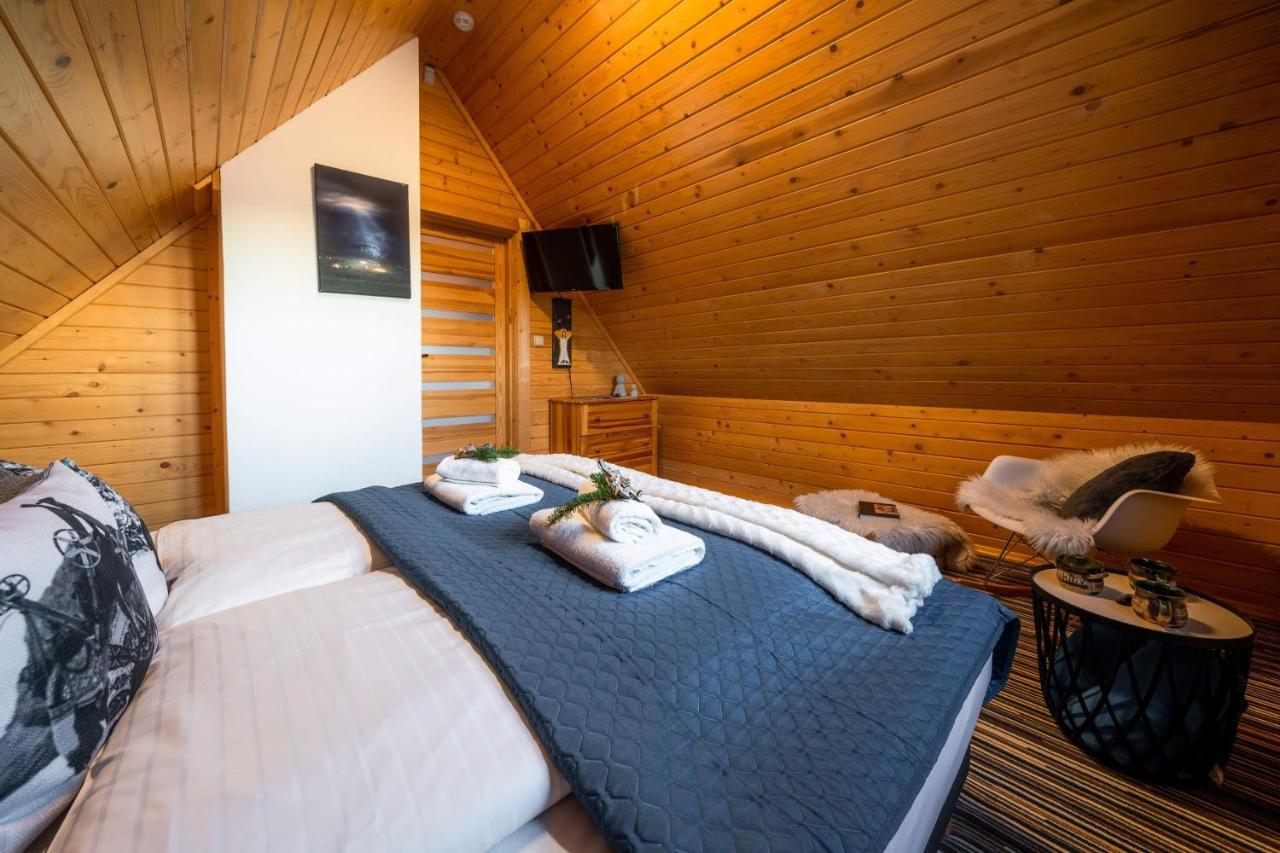 Domki Widokowe Wooden Luxury Chalet & Jacuzzi Зомб Екстериор снимка